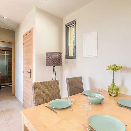 Climatise Proche Centre-ville Et - Fr-1-816-24 *