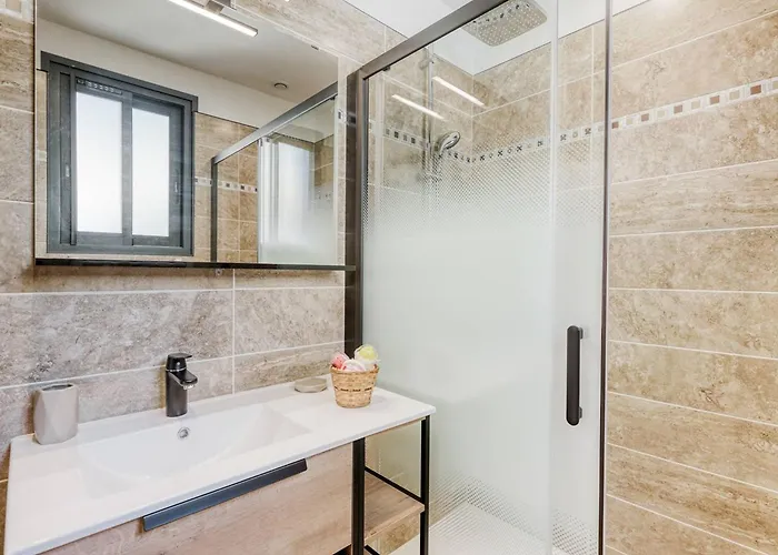 Apartman Climatise Proche Centre-ville Et - Fr-1-816-24