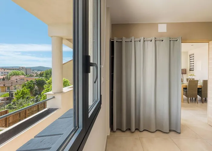 Διαμέρισμα Climatise Proche Centre-ville Et - Fr-1-816-24 *